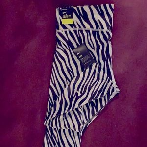 Nike dry fit technology tight fit 7/8 length